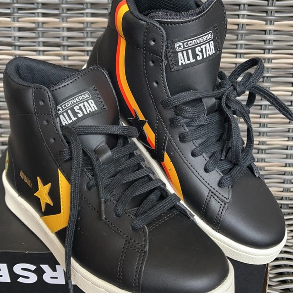 Converse Pro Leather Hi Black/University Gold/White WMNS - Picture 7 of 16